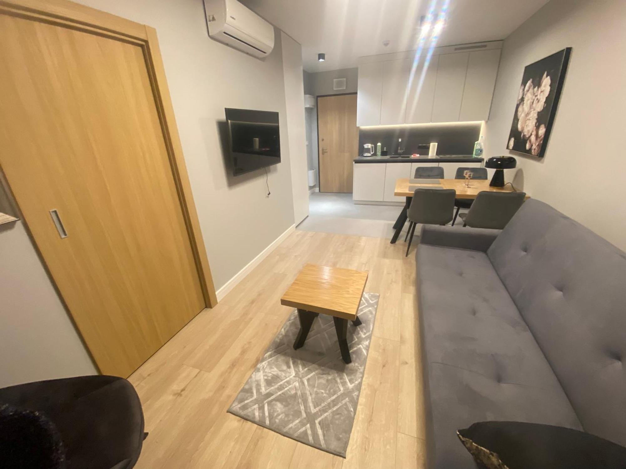 Wiktoryn 6 Piekne Nowe Apartamenty Z Duzymi Balkonami Varşovia Exterior foto